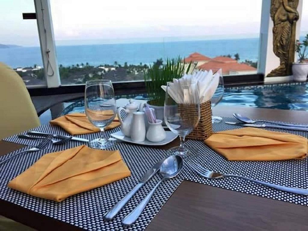 Khách sạn Sea Phoenix 3*
